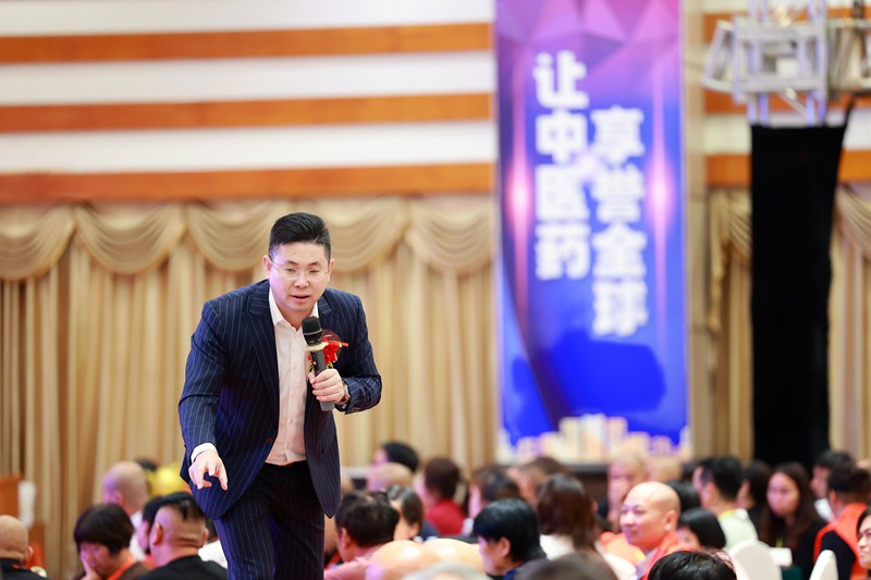为什么说康膜是适合男女老少的好事业？